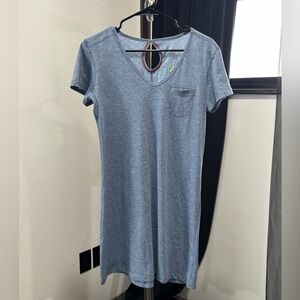 Stio Women's Dress Size Medium Blue Short Sleeve One Small Front Pocket